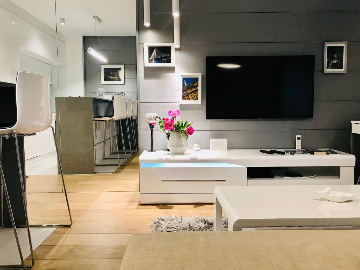 Slavna Luxury & Modern Near The Fortress Apartment *